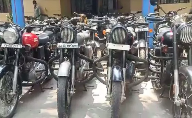 Students Turned Bullet Bike Thief Caught By Police Karnataka - Sakshi