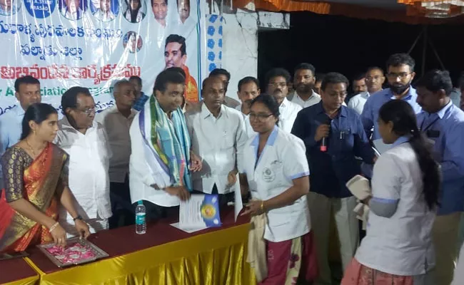 Felicitation Function To Volunteers By Local Mla Palnadu - Sakshi