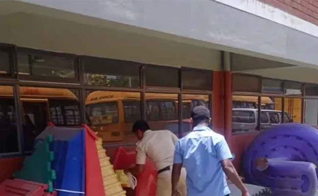 7 Bengaluru Schools Receive Bomb Threats Through Mail - Sakshi