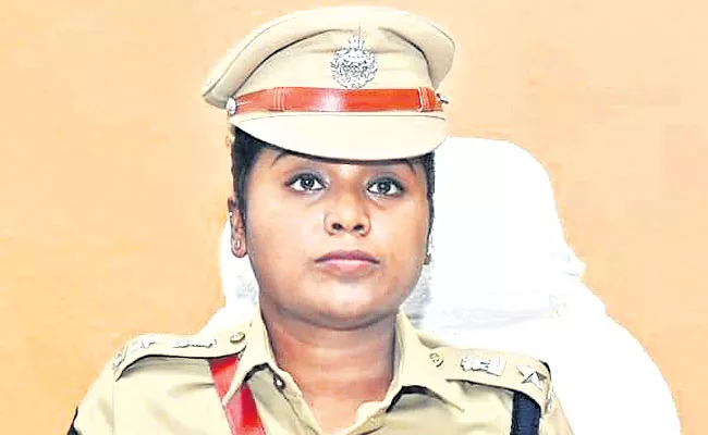 Anakapalle District SP Gowthami Sali Life Story, Inspiring Journey - Sakshi