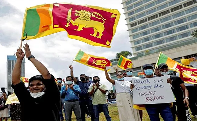 Sri Lanka Needs 3 Billion Dollar Six Months To Face Economic Crisis - Sakshi