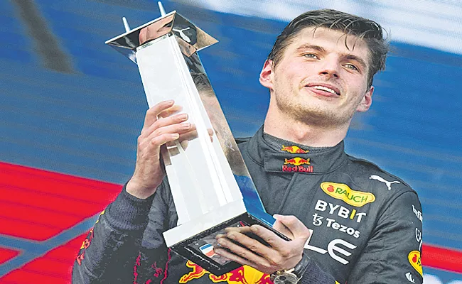 Red Bulls Max Verstappen takes hard-fought F1 Miami GP win - Sakshi