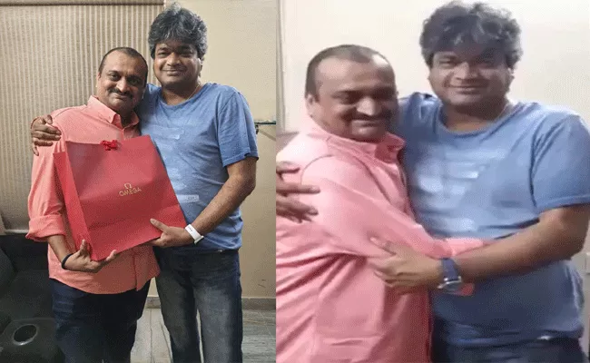 Bandla Ganesh Gifts Expensive Watch To Harish Shankar - Sakshi