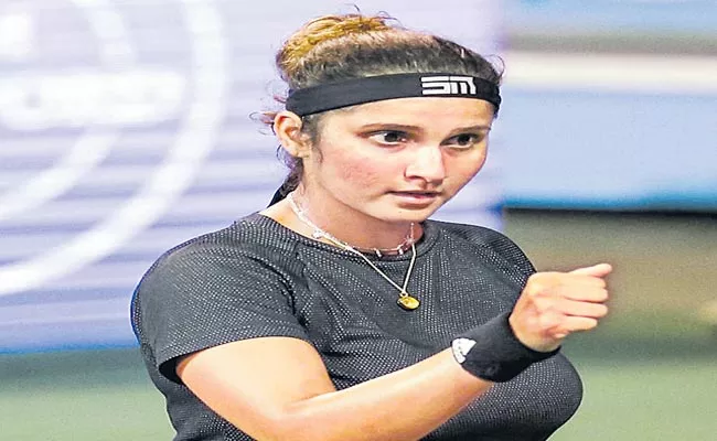 Sania Mirza-Lucie Hradecka Enters Quarterfinals Italian Tennis Tourney - Sakshi