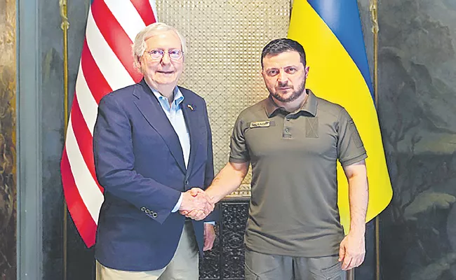 Russia-Ukraine war: US Senate Republican McConnell meets Zelenskyy in Kyiv - Sakshi