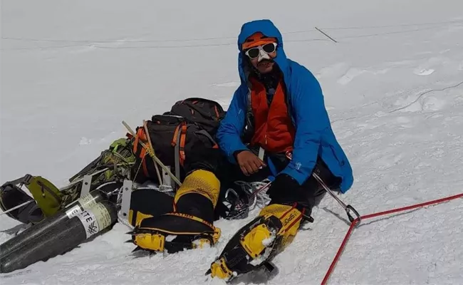 Odisha Mountaineer Siddharth Routray Climb Mount Everest - Sakshi