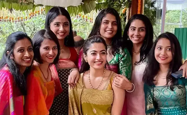 Rashmika Mandanna Turns Bridsmaid For Friends Wedding Shares Pictures - Sakshi