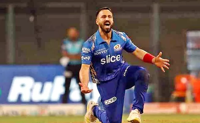 Intresting Facts About Ramandeep Singh From Mumbai Indians - Sakshi