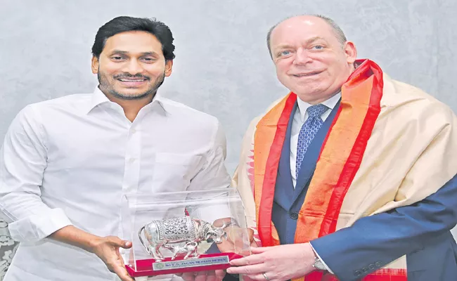 US Consul General Joel Reefman praised CM Jagan - Sakshi