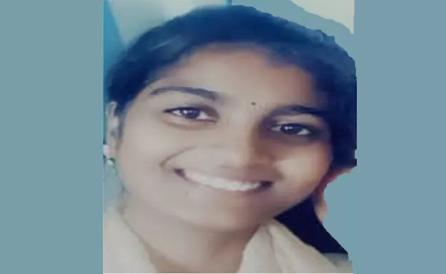 Young Woman Deceased Suspiciously in Srikalahasti - Sakshi