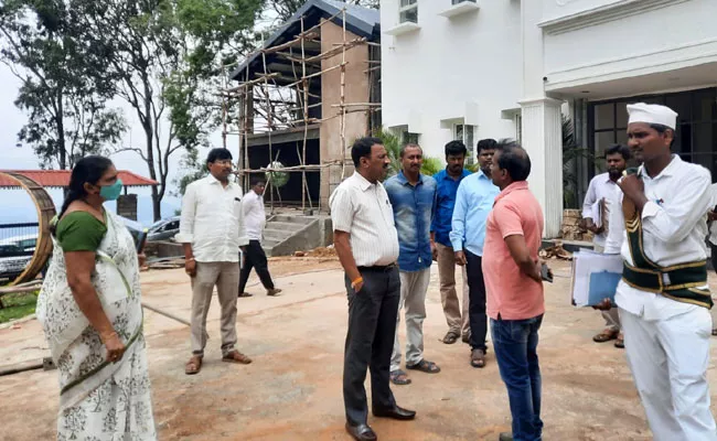 Horsley Hills: Madanapalle RDO Angry on Land Encroachments - Sakshi