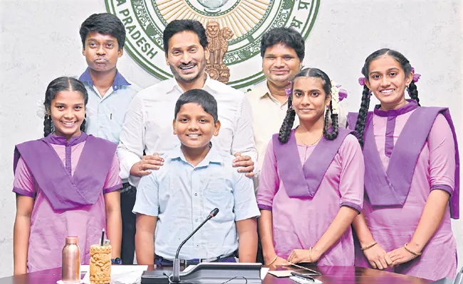 CM Jagan Mandate High Level Review on Department of Education - Sakshi