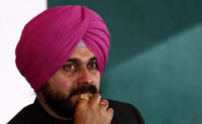 Navjot Sidhu Seeks More Time To Surrender - Sakshi