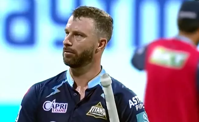 Matthew Wade Pays Price Destroying Dressing Room with bat and helmet - Sakshi