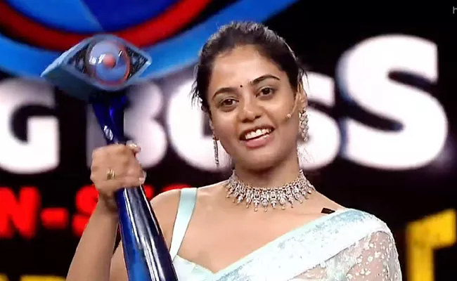 Bigg Boss Non Stop Telugu Winner Is Bindu Madhavi - Sakshi