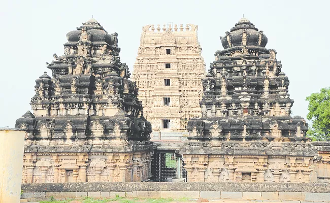 Common Good Fund For Reconstruction of temples Andhra Pradesh - Sakshi