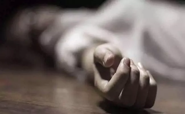 Tenth Class Student Committed Suicide By Writing Suicide Note In Rangareddy - Sakshi