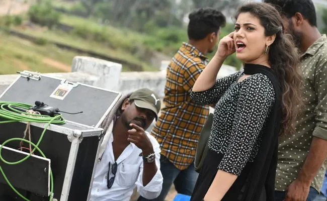 Prema Kadali Movie Shooting At Visakhapatnam Beach - Sakshi