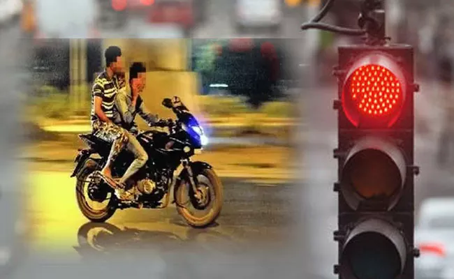 Road Accidents in India: Red Light Jumping Deaths 79 Per Cent Rise in 2020 - Sakshi