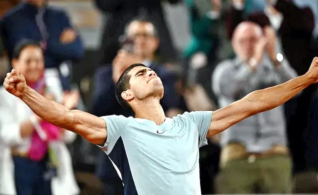 Carlos Alzaraz Young Man Reach French Open Last 16 Since Djokovic 2006 - Sakshi