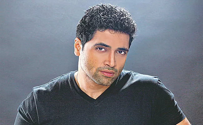 Adivi Sesh Talk About Major Movie - Sakshi