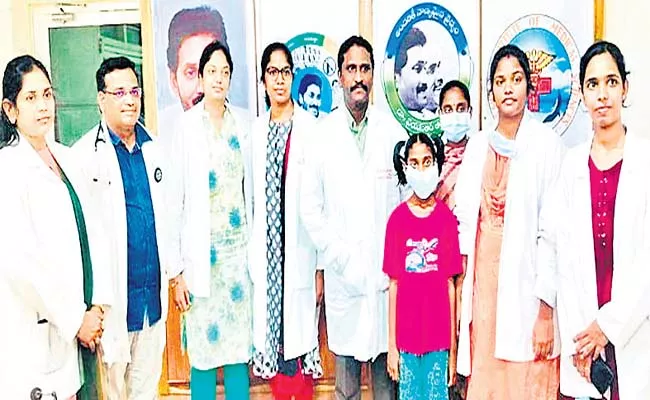 Vims‌ Performed Rare Surgery On Girl Lump Of Hair On Her Stomach - Sakshi