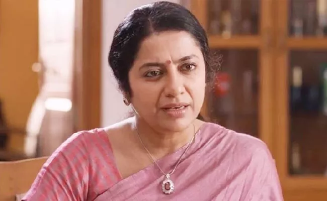 Suhasini Maniratnam Respond On Hindi Language War - Sakshi