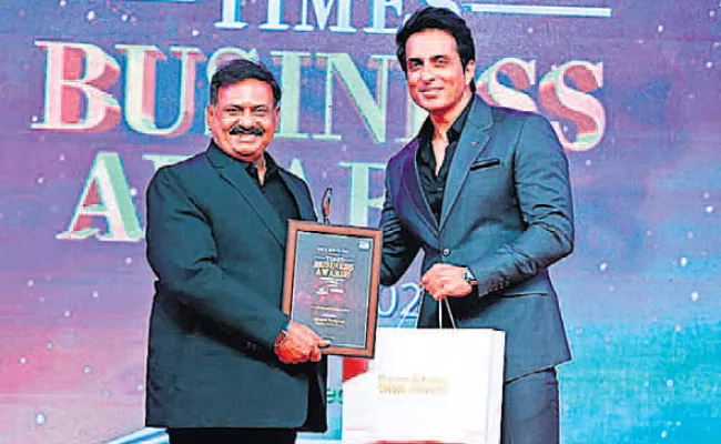 Sonu Sood Got Odisha Times Business Awards Orissa - Sakshi