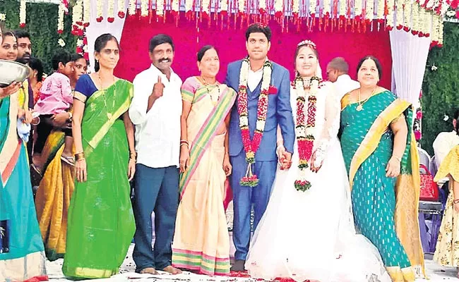 Taiwanese Woman East Godavari Man Wedding in Tallapudi - Sakshi