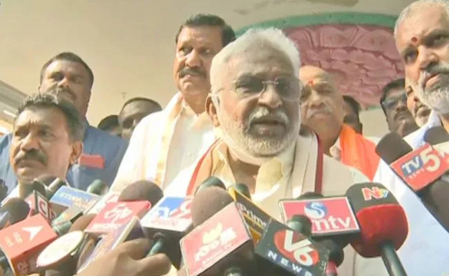 TTD Chairman YV Subbareddy: Tirumala Srivari Mettu Footpath Opens For Pilgrims - Sakshi