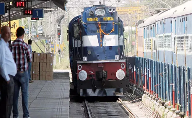 IRCTC Says Swadeshi Darshan Run Tourist Trains Visit Shrines In North - Sakshi