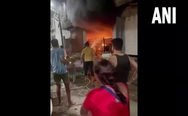 Madhya Pradesh: Fire Accident Kills Few Indore - Sakshi