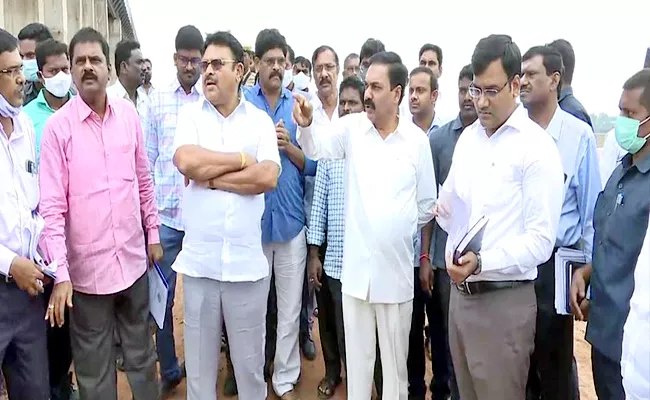 Ambati Rambabu Kakani Govardhan Reddy Inspected Penna Barrage Works - Sakshi