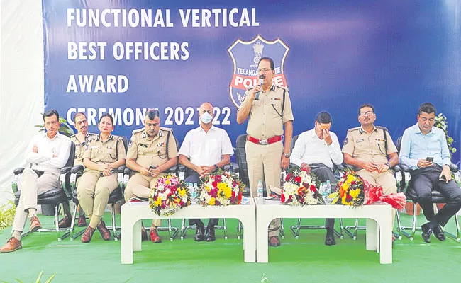 Telangana: 256 Police Man Received Vertical Award - Sakshi