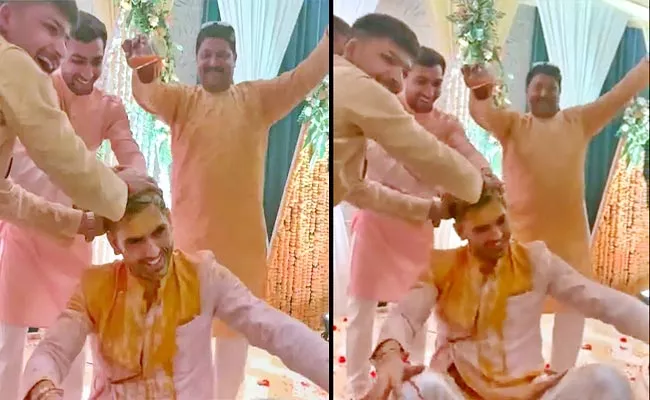 Deepak Chahar Dances Haldi Ceremony Ahead Wedding With-Jaya Bhardwaj - Sakshi