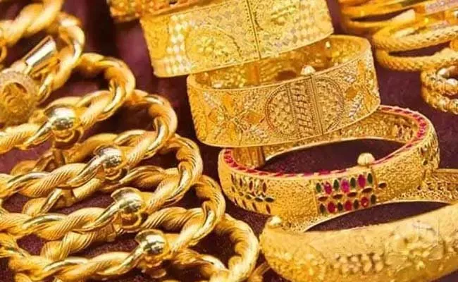 Check the Gold and silver prices here falls for second consecutive day - Sakshi