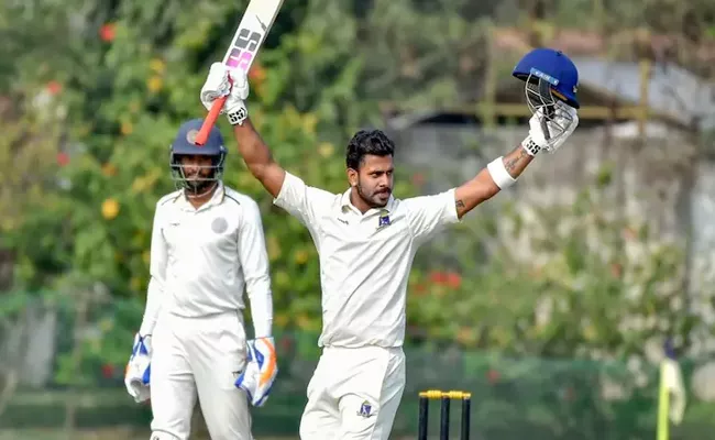 Manoj Tiwary Scores Century Ranji Trophy 2022 Bengal Enters Semi Final - Sakshi