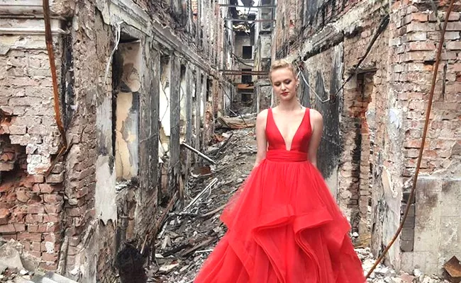 Teen Student Wearing New Dress Ukraine Photo At Bombed School Viral - Sakshi