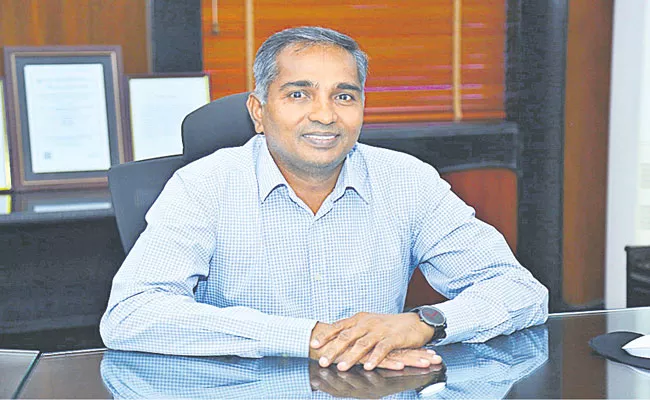 Hyderabad: Dr D Srinivasa Reddy Takes Charge As New Director Of IICT - Sakshi