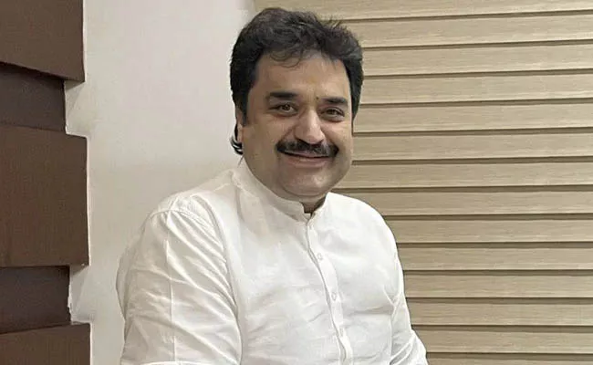 Congress Party Expelled MLA Kuldeep Bishnoi Over Cross Voting - Sakshi