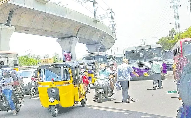 Traffic Problems At Uppal Junction Hyderabad - Sakshi