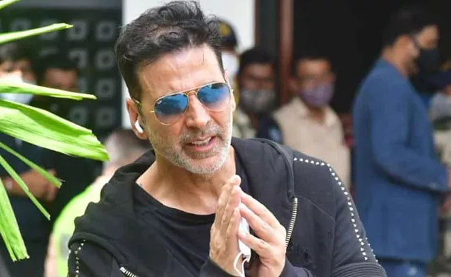 Akshay Kumar Prithviraj Movie Shows Cancelled Due to Zero Occupancy In Theatres - Sakshi