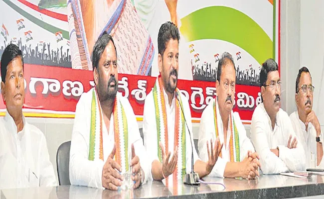 TPCC Chief Revanth Reddy Slams KCR - Sakshi