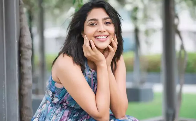 Godse Heroine Aishwarya lekshmi Comments On Movie Promotion - Sakshi