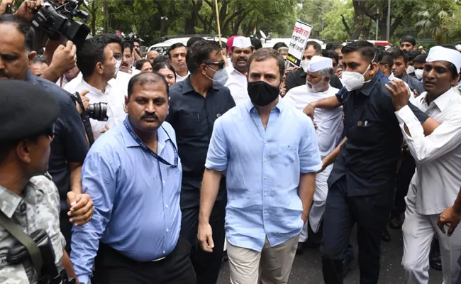 Rahul Gandhi Reaches Enforcement Directorate At Delhi - Sakshi