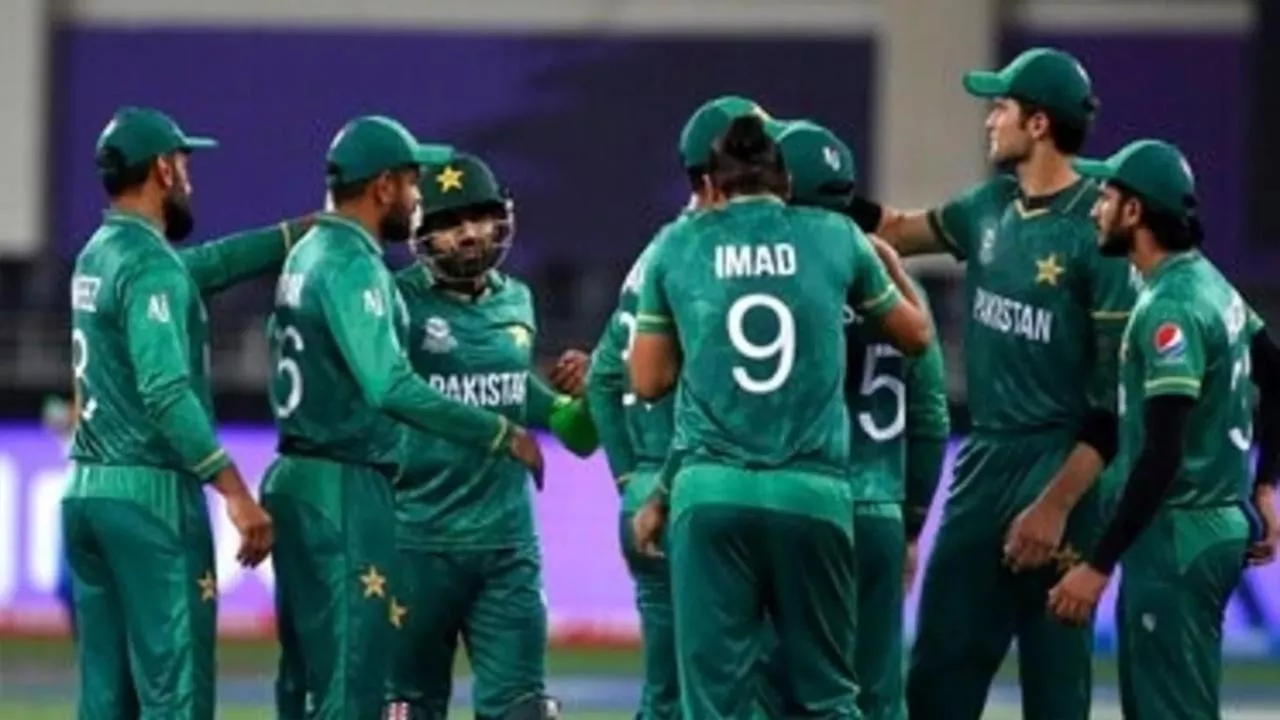 Pakistan overtake India in ICC ODI rankings - Sakshi