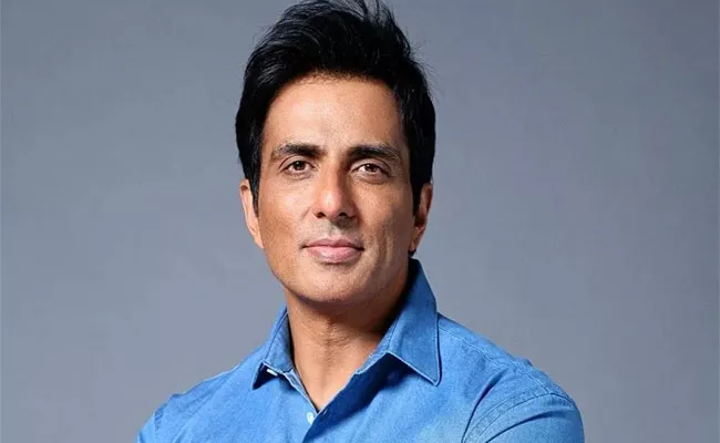 Sonu Sood Responds On Jubilee Hills Pub Case - Sakshi