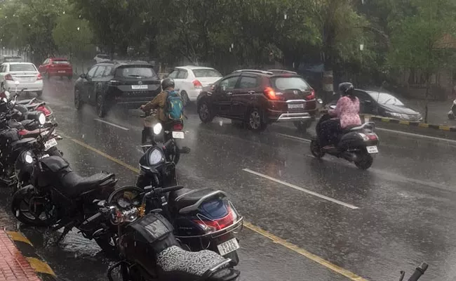 Heavy Rain Fall In Hyderabad - Sakshi