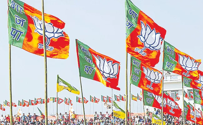 BJP Hungama For PM Narendra Modi Public Meeting Telangana - Sakshi