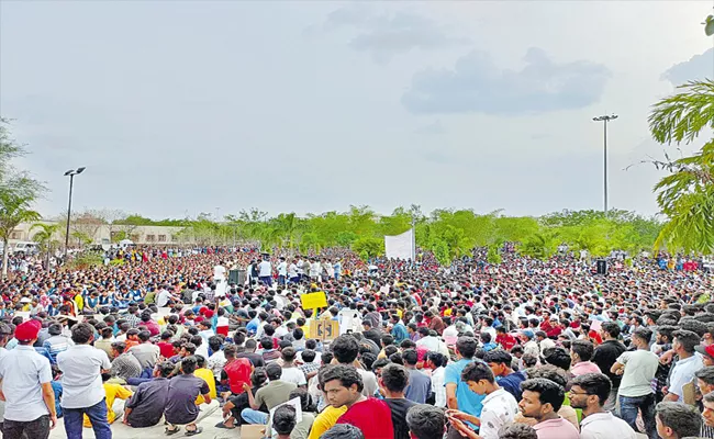 IIIT Basara Students Protests Continue For Second day - Sakshi